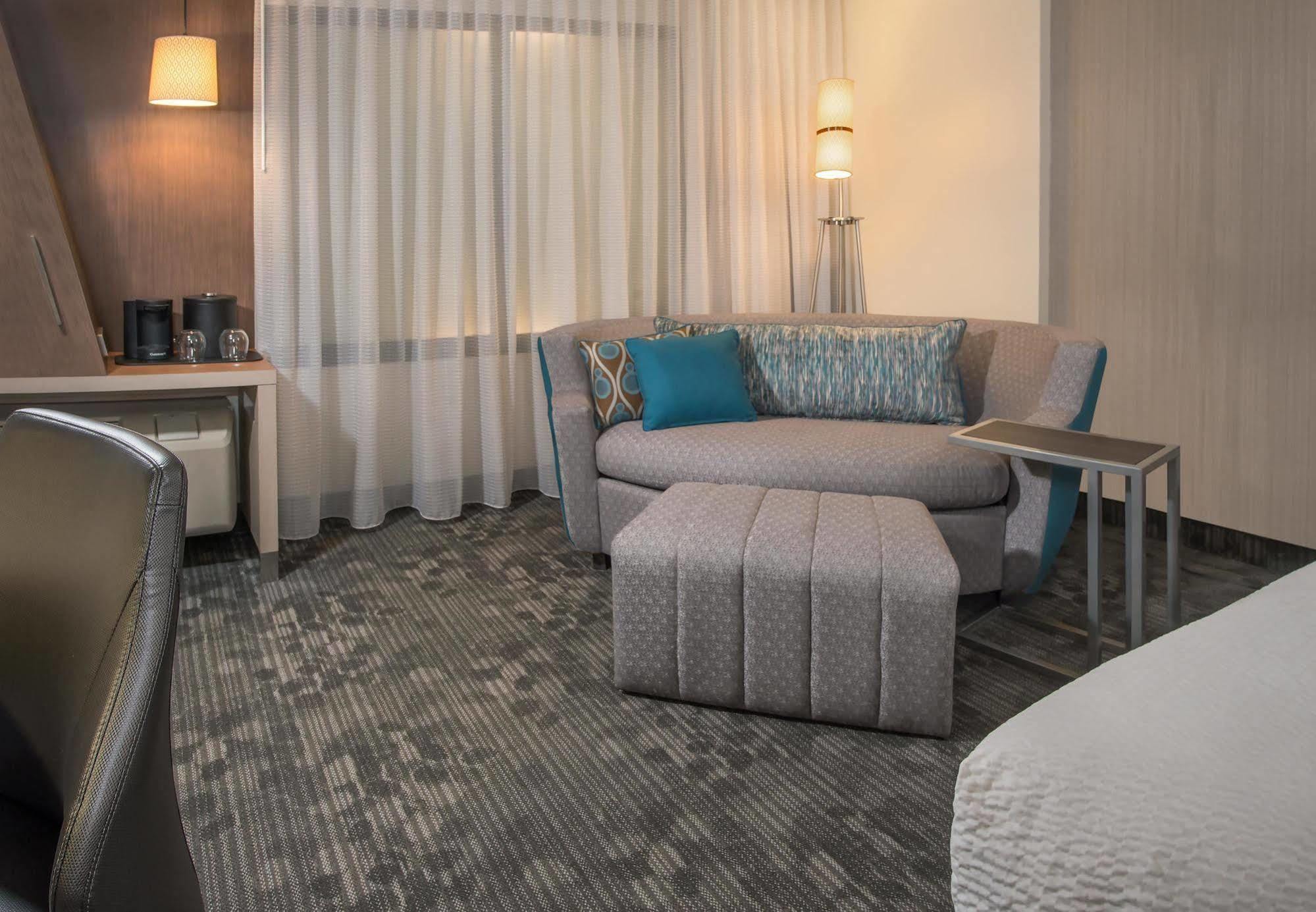 Courtyard By Marriott Fayetteville Fort Liberty - Spring Lake Exterior foto